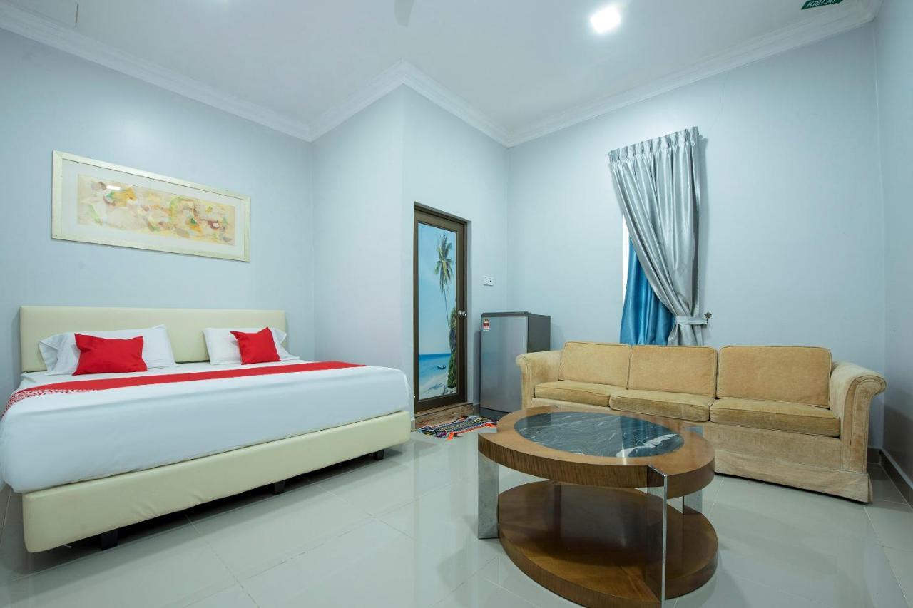 Oyo 90234 Sungai Rengit City Resort 2 Kampung Sungai Rengit エクステリア 写真