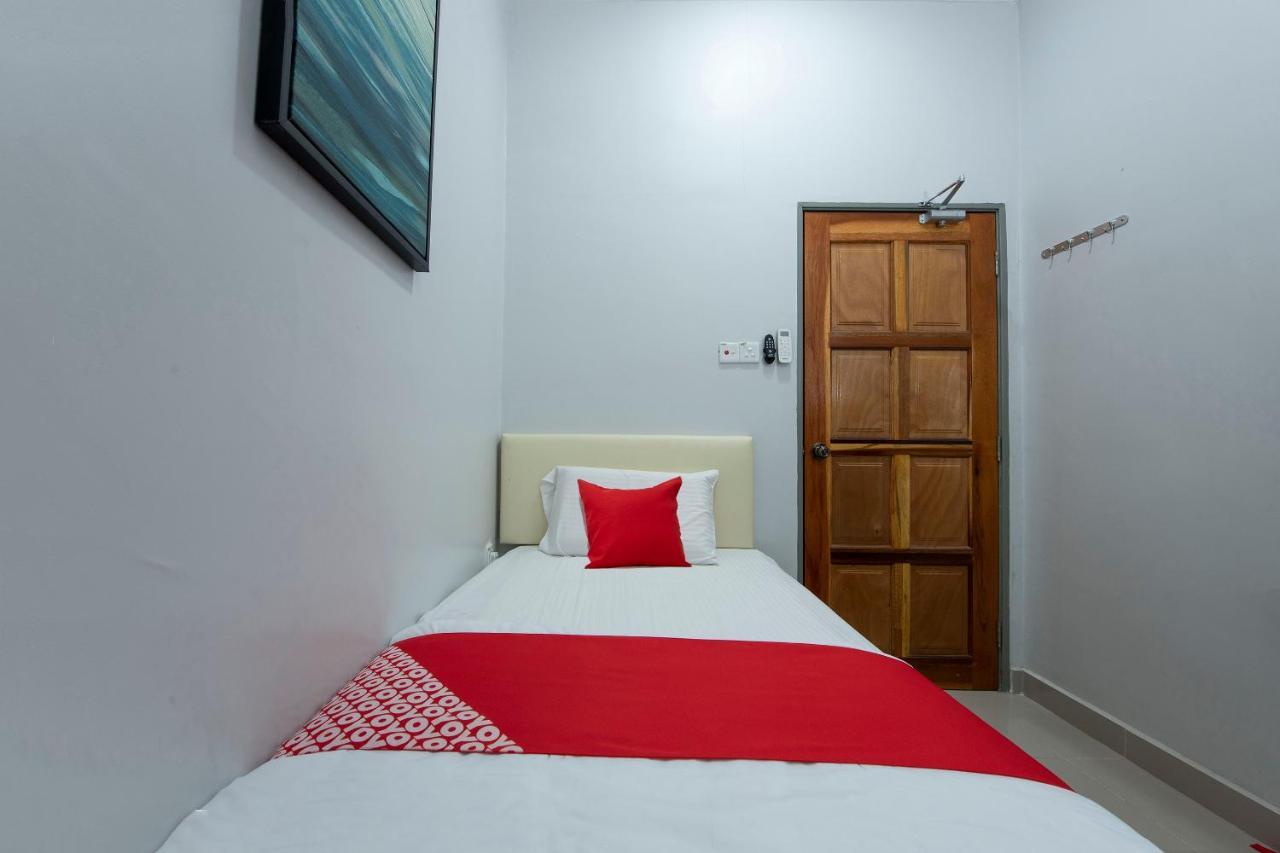 Oyo 90234 Sungai Rengit City Resort 2 Kampung Sungai Rengit エクステリア 写真