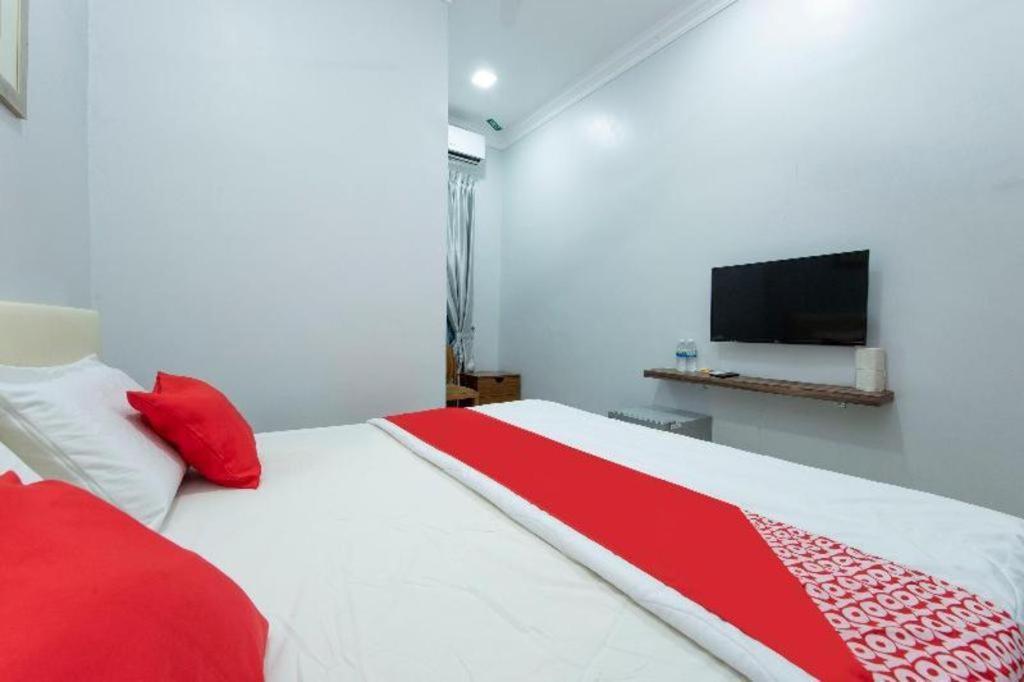 Oyo 90234 Sungai Rengit City Resort 2 Kampung Sungai Rengit エクステリア 写真
